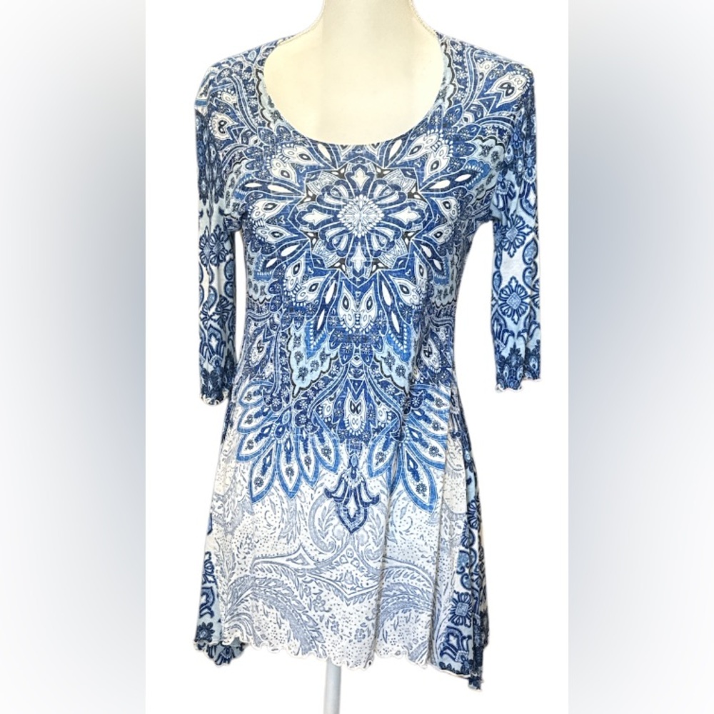 Amma  Blue and White Patterned Tunic
